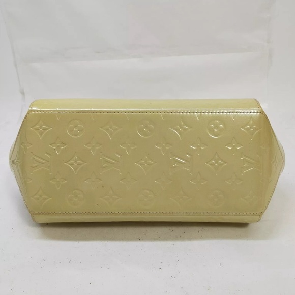 Louis Vuitton Sherwood PM Cream Vernis Shoulder Bag - Picture 6 of 11